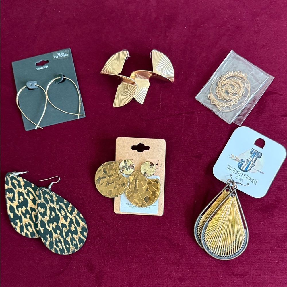 Bundle of Earrings (6 pairs)